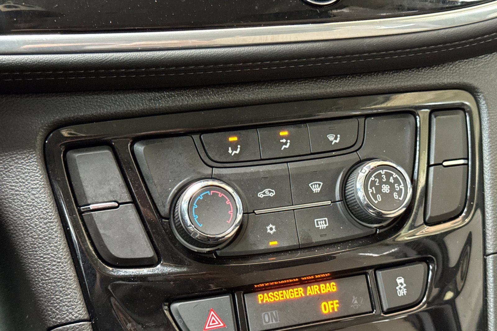 Used 2019 Buick Encore Preferred FWD image 20