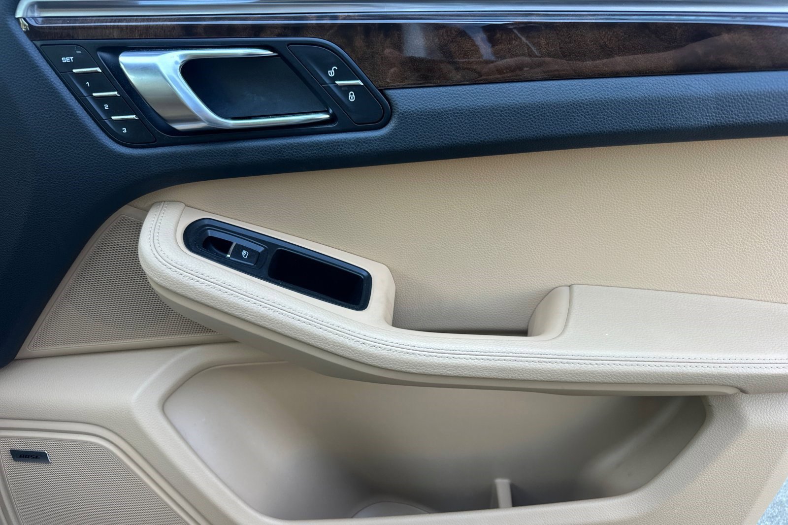 Used 2018 Porsche Macan Sport Edition image 21