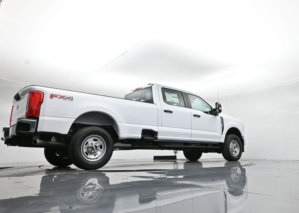 New 2026 Ford F350 XL w/ FX4 Off-Road Package AWD/4WD image 46