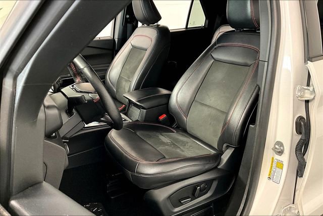 Used 2023 Ford Explorer ST-Line image 25