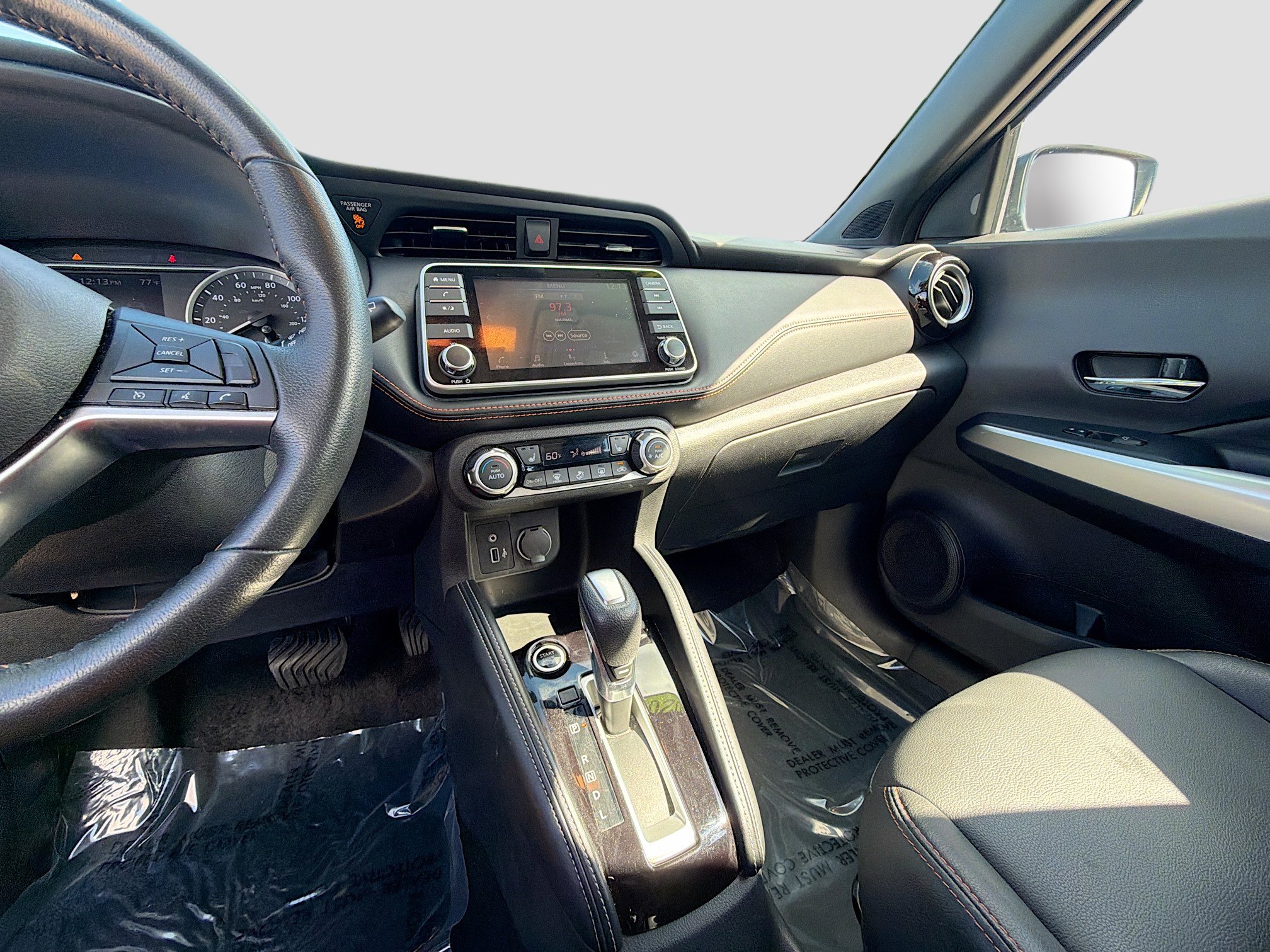 Used 2020 Nissan Kicks SR w/ SR Premium Package image 24