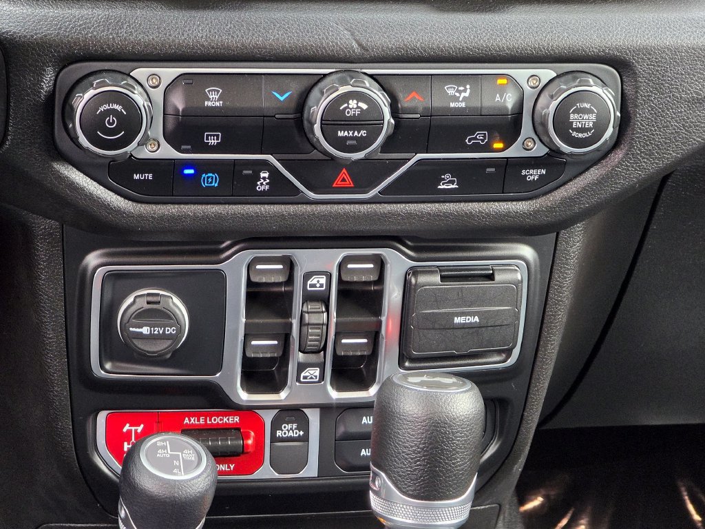 Used 2025 Jeep Wrangler Unlimited Sport S 4xe AWD/4WD image 35