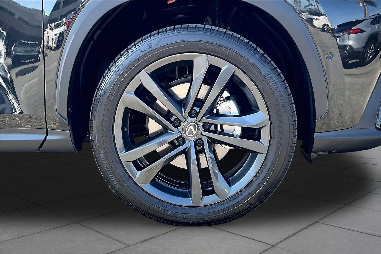 Certified 2025 Lexus NX 450h+ AWD w/ Accessory Package (Z1) image 10