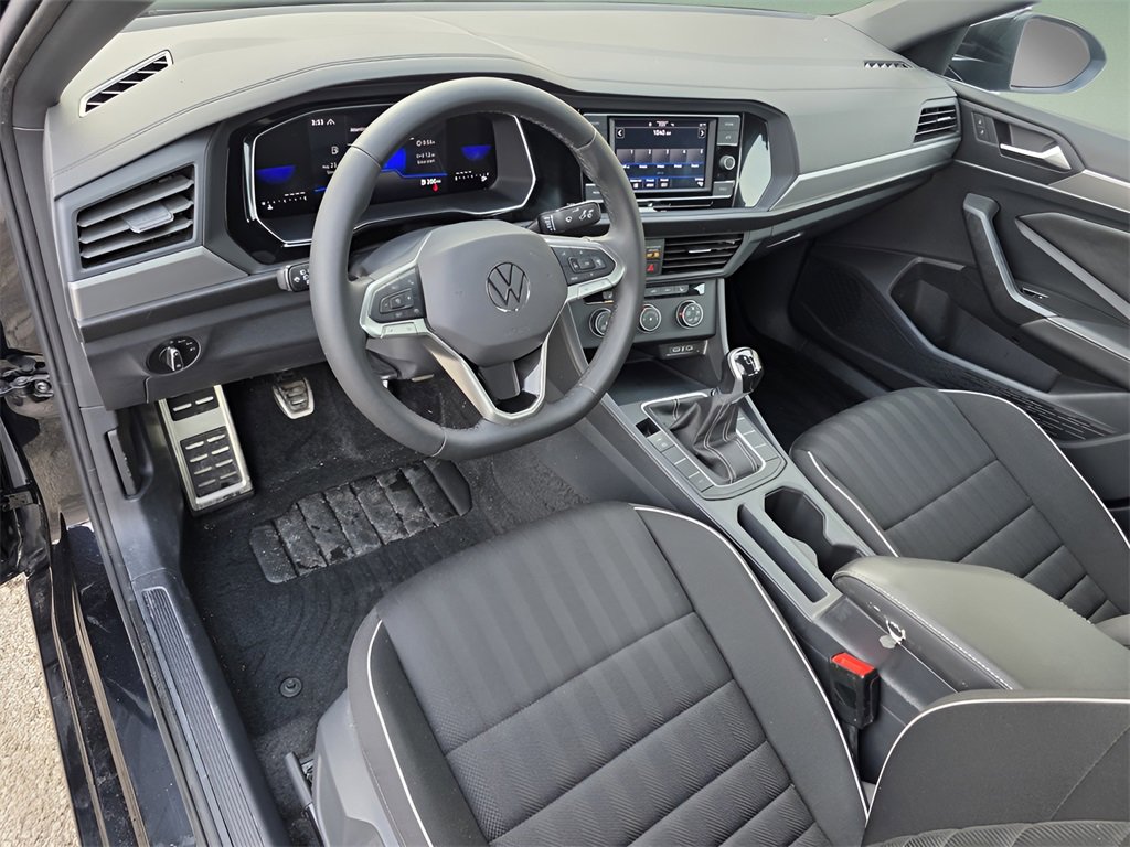 Used 2024 Volkswagen Jetta Sport image 20
