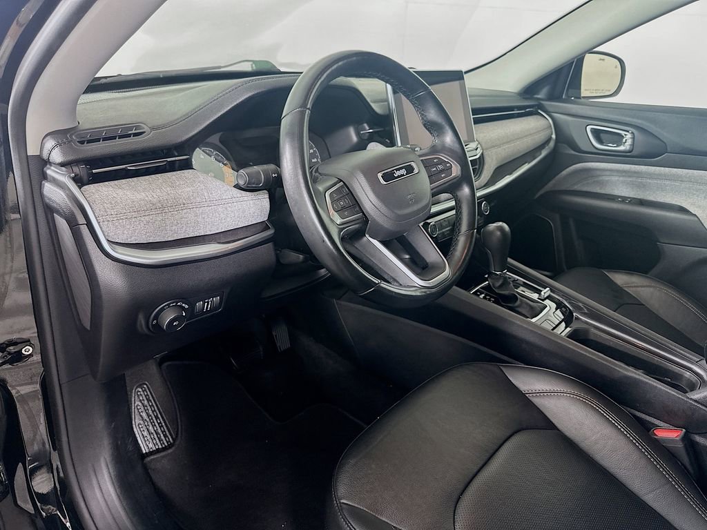 Used 2022 Jeep Compass Latitude AWD/4WD image 9