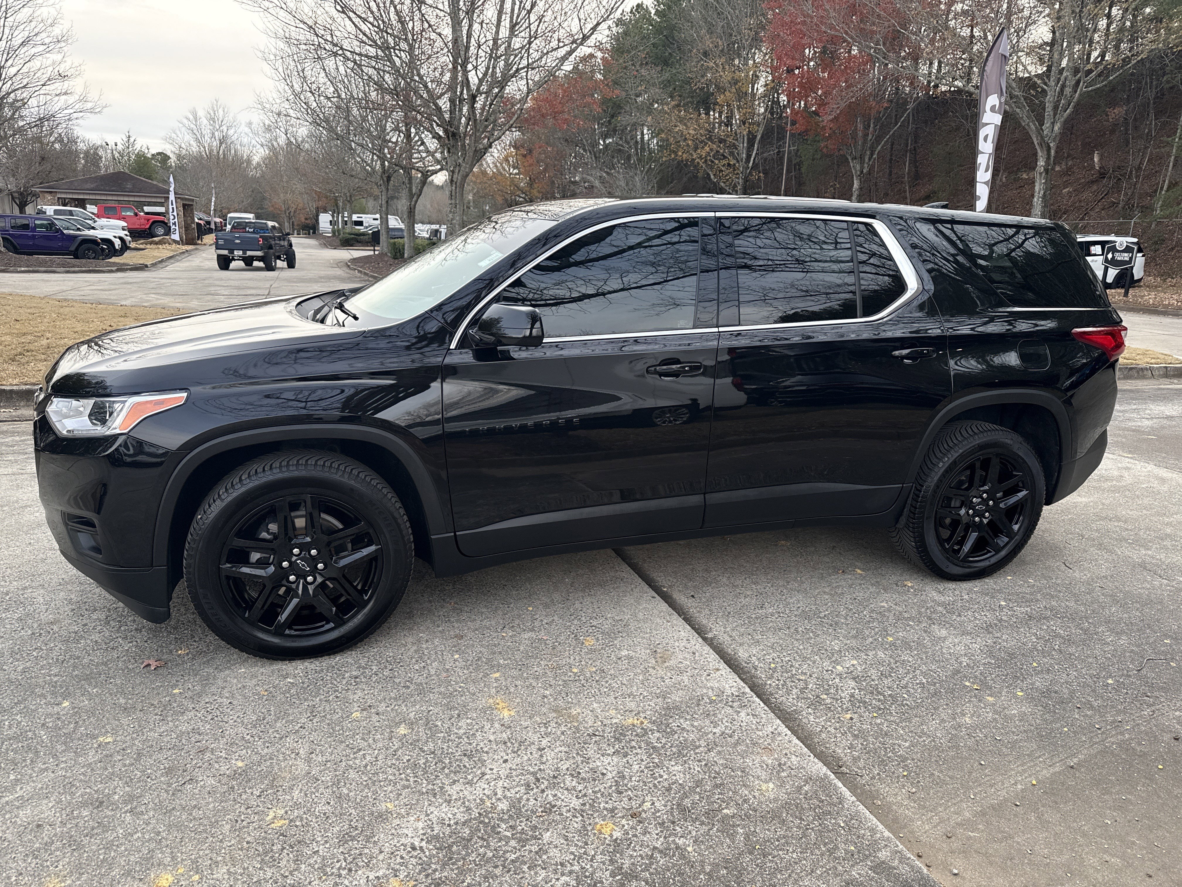 Used 2020 Chevrolet Traverse LS w/ LPO, Blackout Package image 4