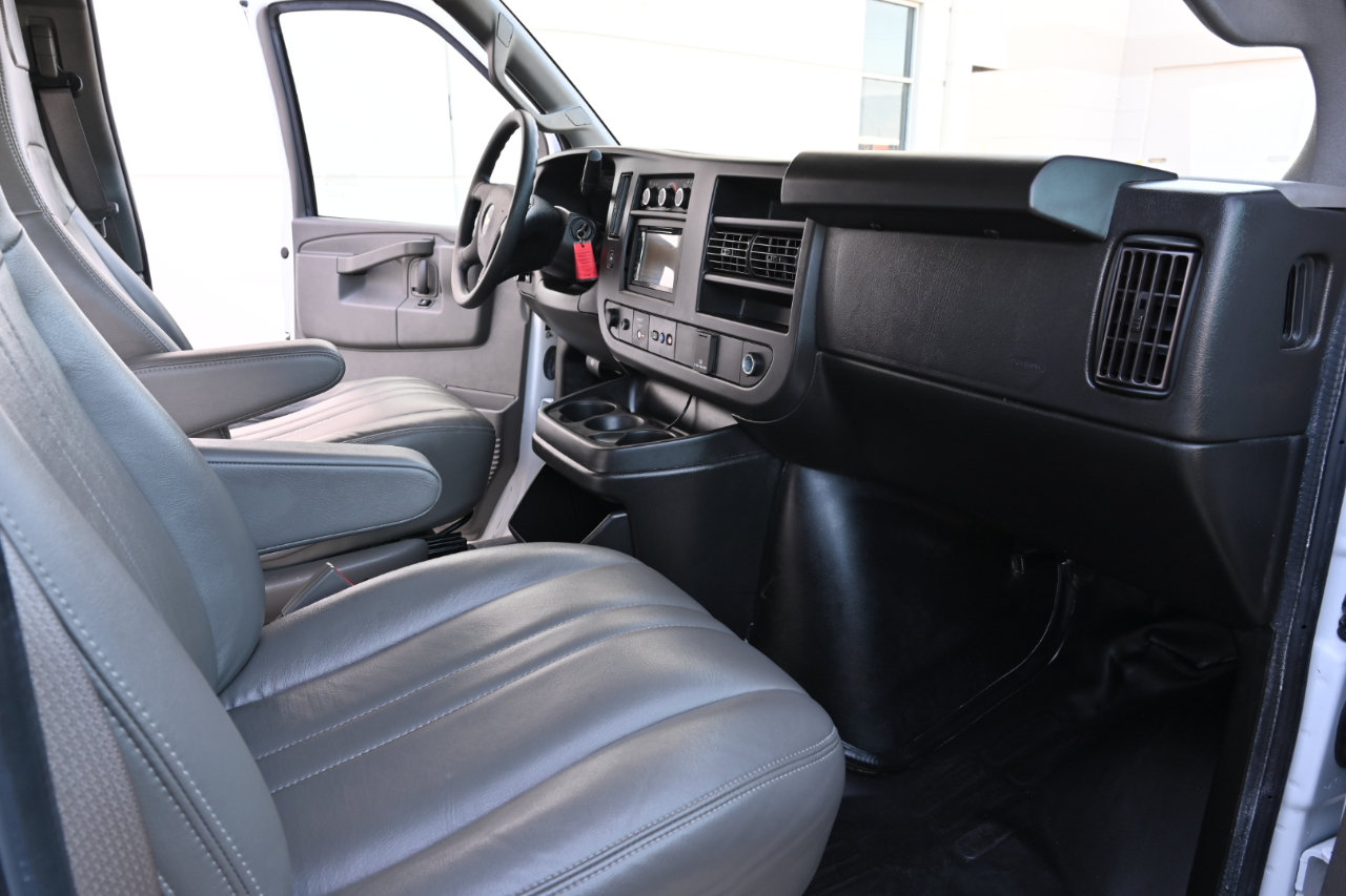Used 2022 Chevrolet Express 2500 w/ Driver Convenience Package RWD image 12