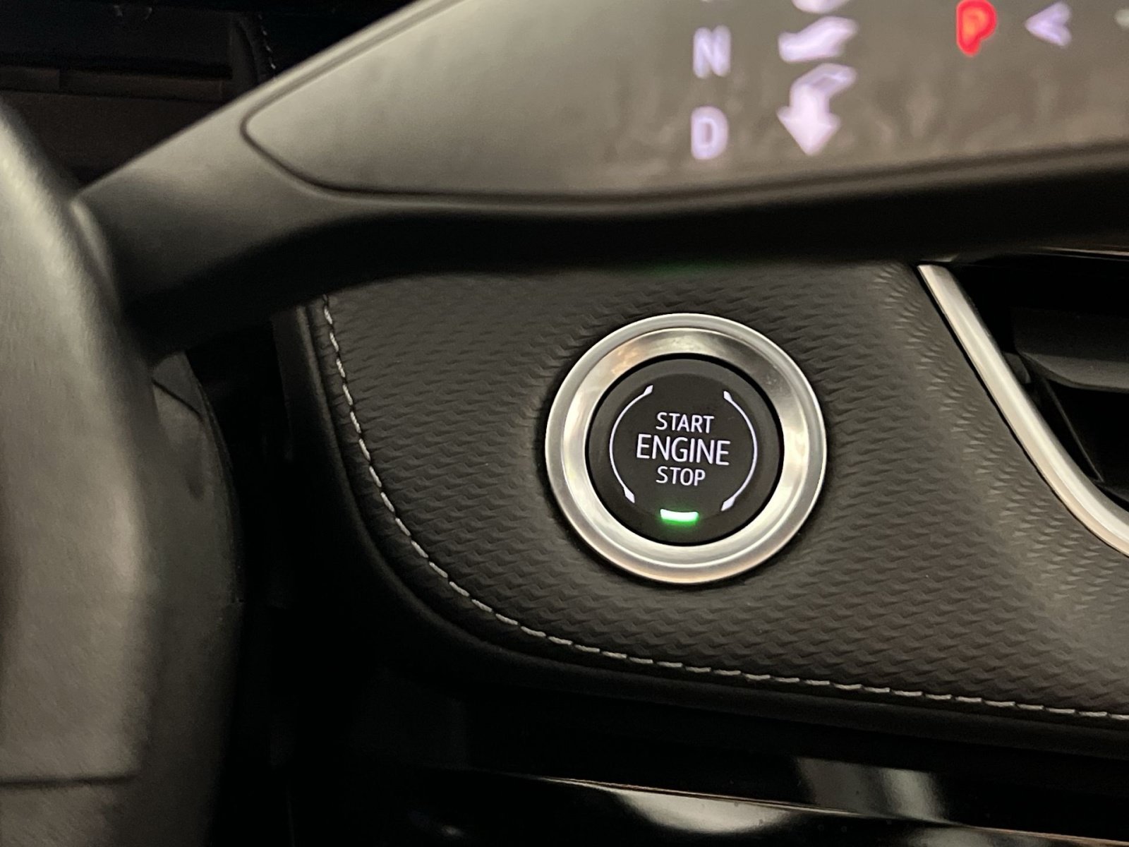 Used 2025 Chevrolet Equinox LT FWD image 33