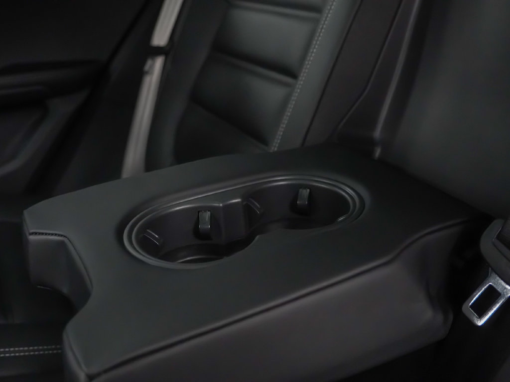 Certified 2026 Porsche Macan S AWD/4WD image 19