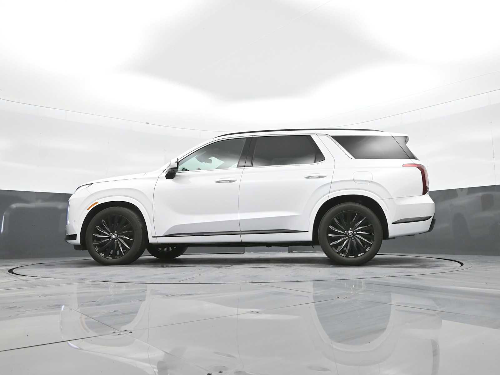 Used 2025 Hyundai Palisade Calligraphy image 41