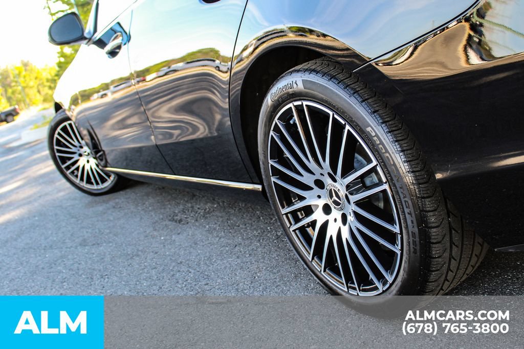 Used 2025 Mercedes-Benz C 300 Sedan image 14