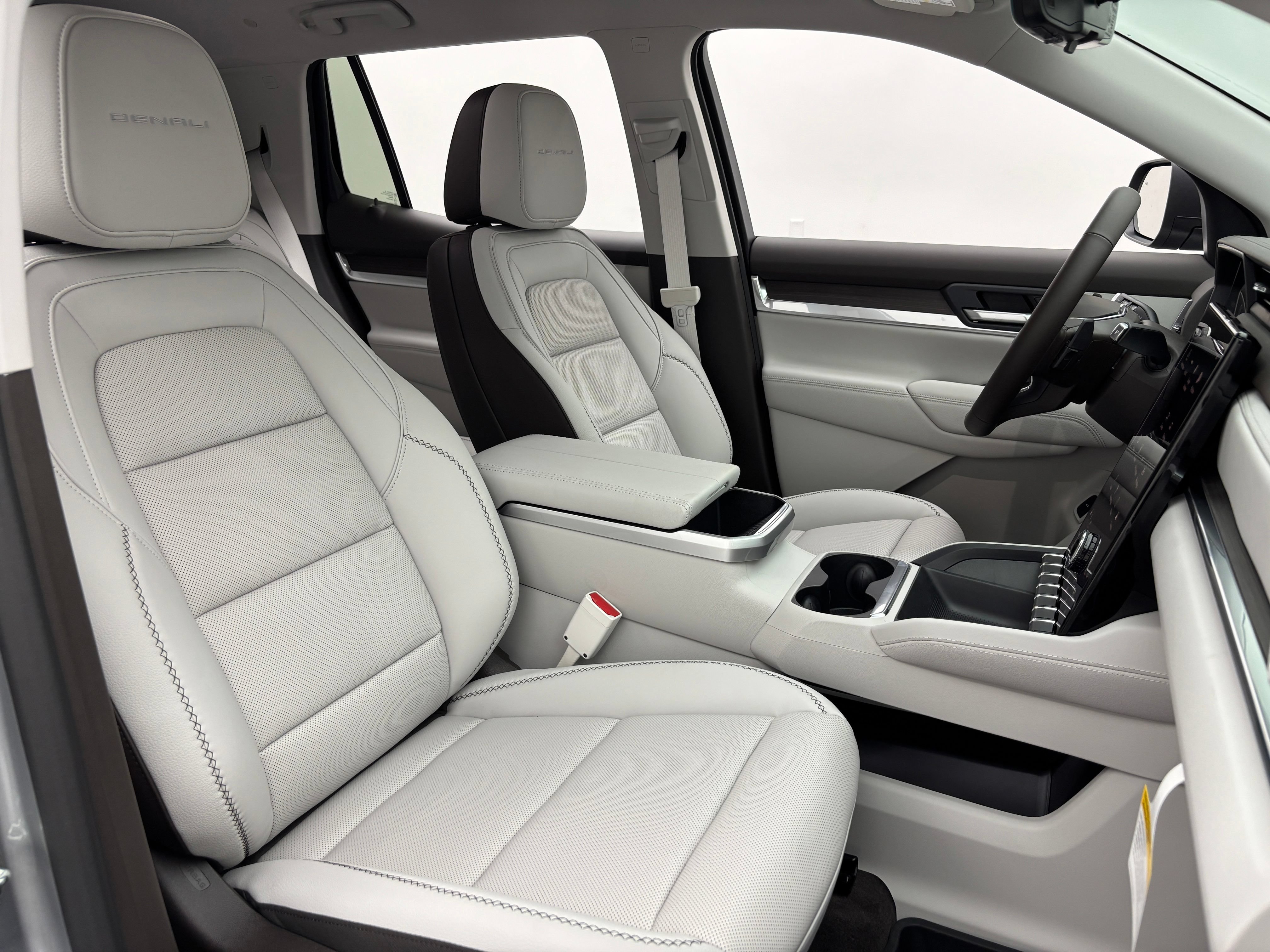 New 2027 GMC Terrain Denali w/ LPO, Floor Liner Package AWD/4WD image 35