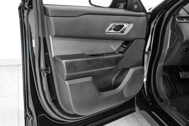 Used 2020 Land Rover Range Rover Velar R-Dynamic S image 40