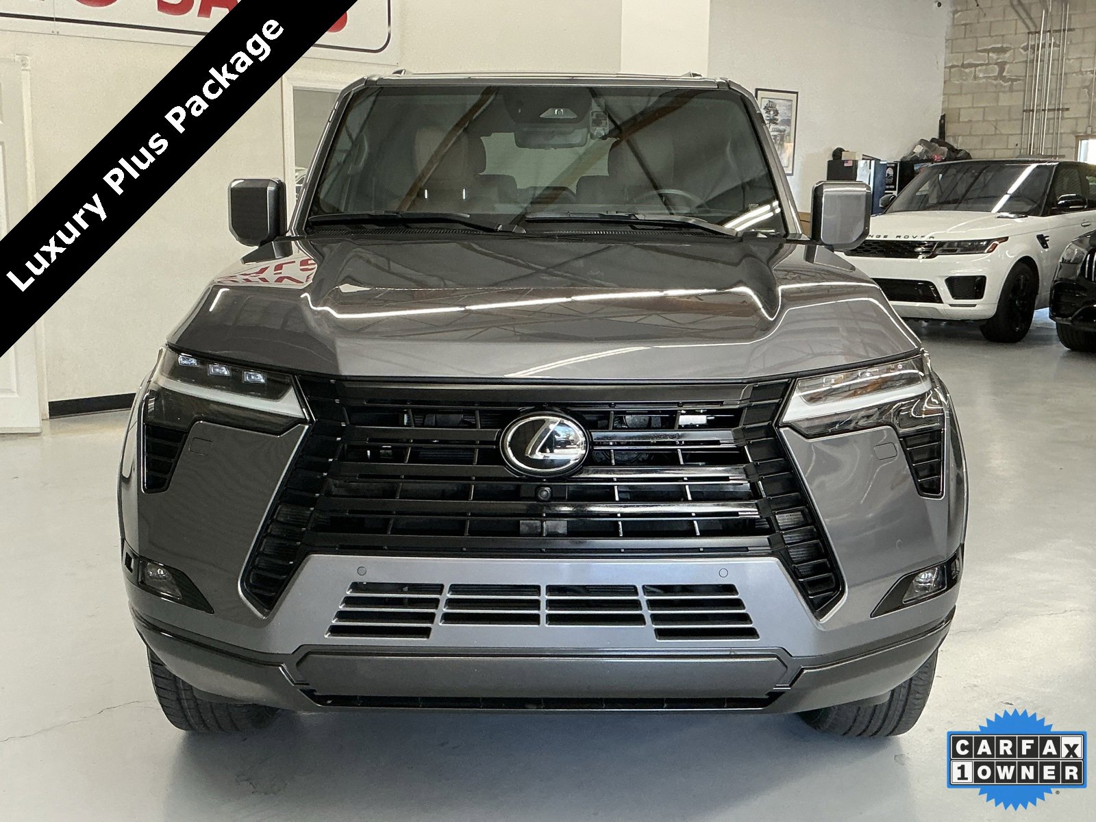 Used 2024 Lexus GX 550 image 4