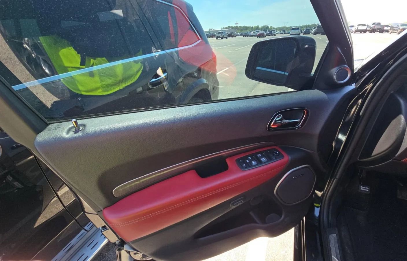 Used 2020 Dodge Durango R/T w/ Technology Group AWD/4WD image 48