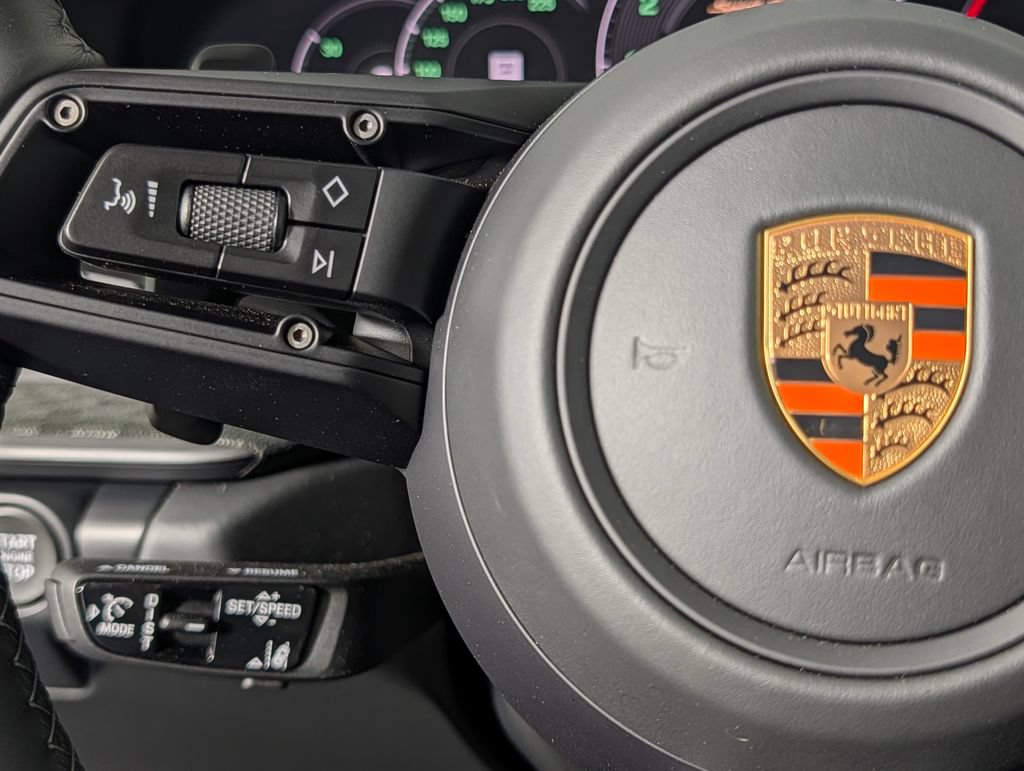 Certified 2026 Porsche 911 GTS RWD image 36