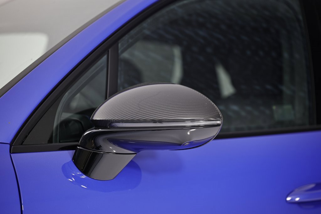 New 2025 Porsche Cayenne GTS image 11