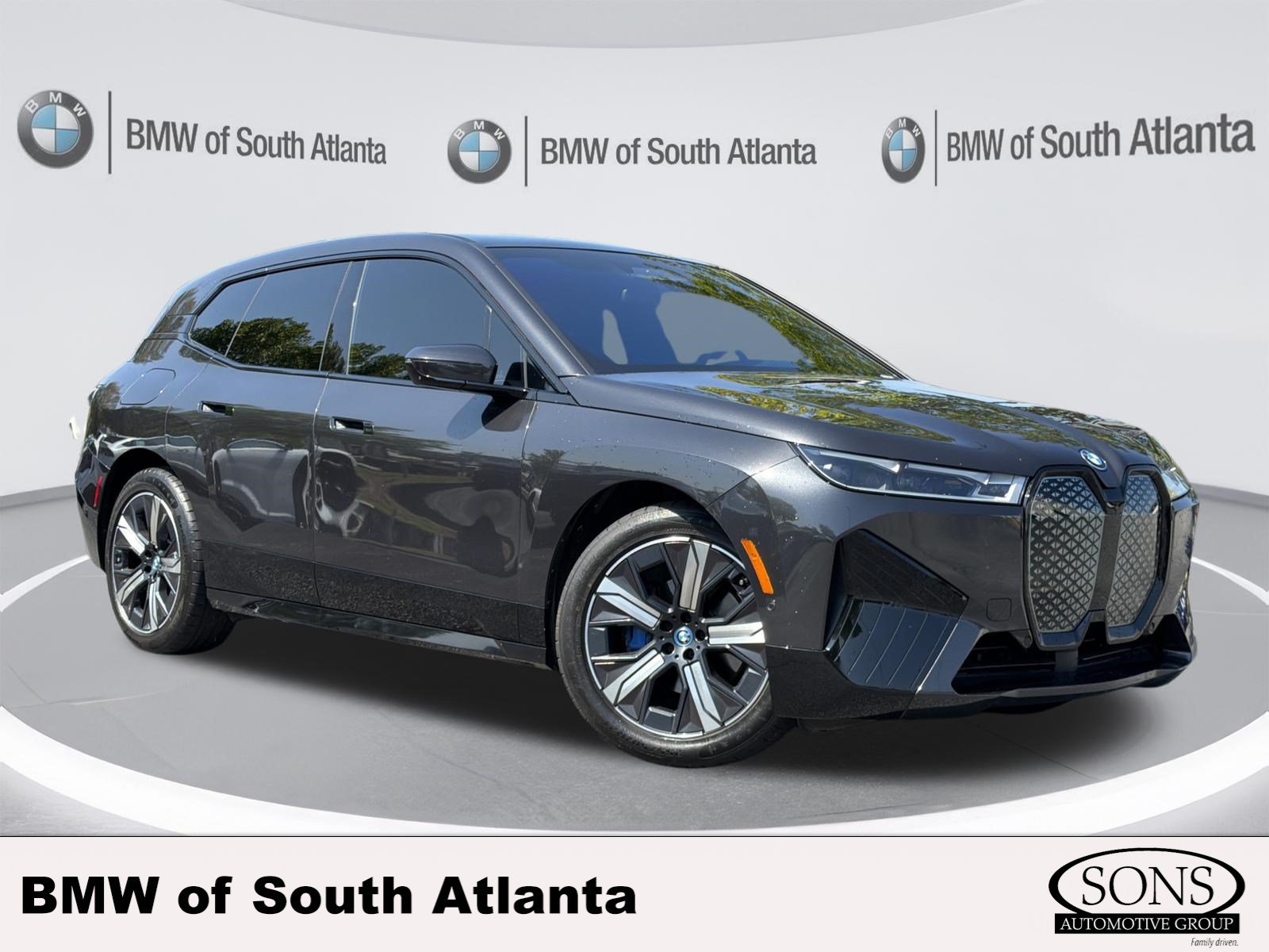 Used 2023 BMW iX xDrive50 w/ Premium Package AWD/4WD video 1