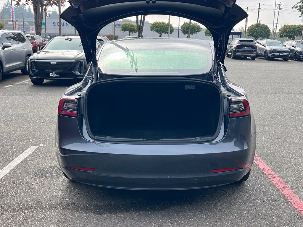 Used 2022 Tesla Model 3 Long Range AWD/4WD image 10