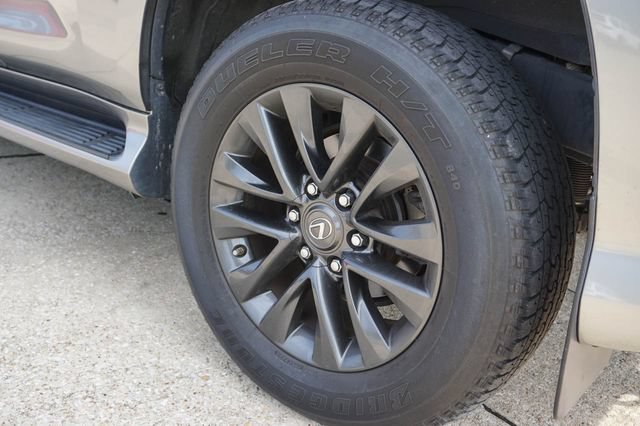 Used 2023 Lexus GX 460 Premium w/ Premium Package AWD/4WD image 11