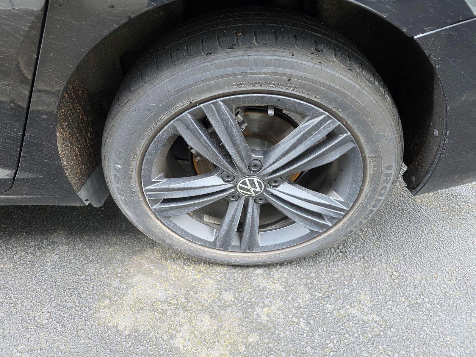 Used 2024 Volkswagen Jetta SE image 9