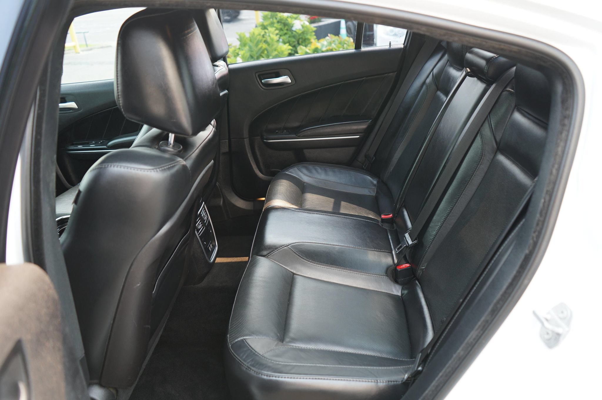 Used 2015 Dodge Charger SXT w/ AWD Plus Group image 15