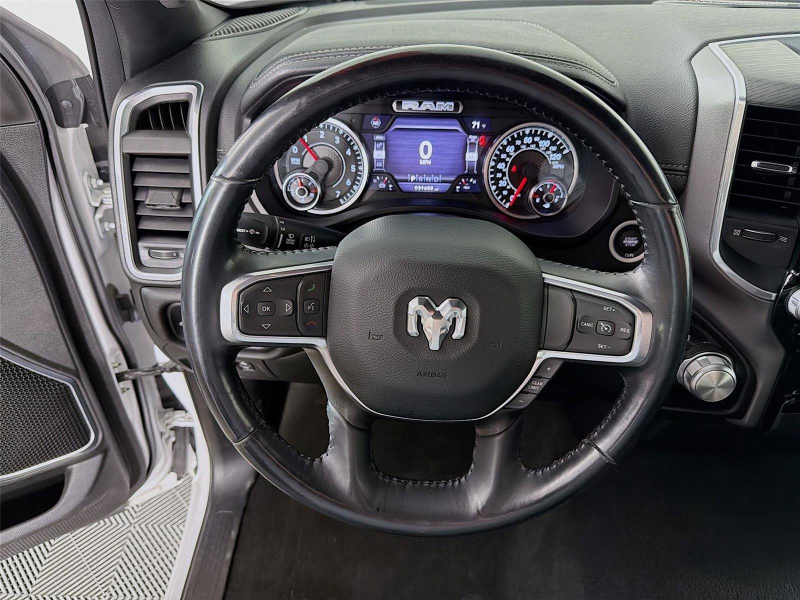 Used 2023 RAM 1500 Laramie image 12
