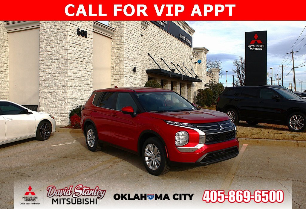 New 2026 Mitsubishi Outlander ES image 1