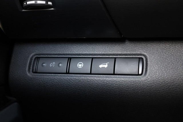 Certified 2022 Nissan Pathfinder SL w/ Cargo Package AWD/4WD image 21