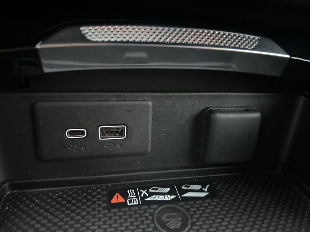 Used 2024 Buick Envision Sport Touring image 21