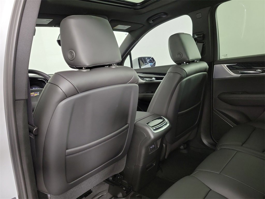 Certified 2025 Cadillac XT6 Premium Luxury w/ Technology Package image 13