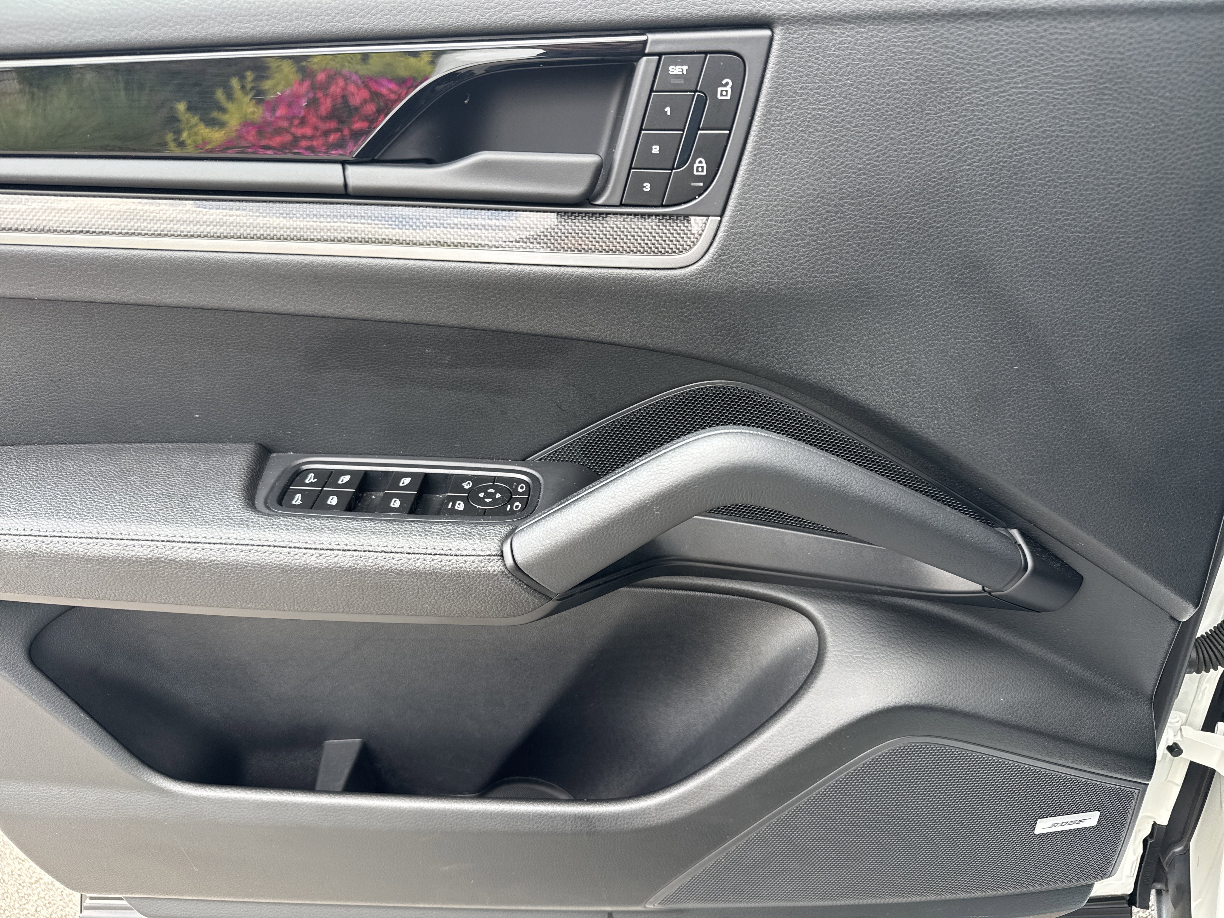 Used 2024 Porsche Cayenne image 14