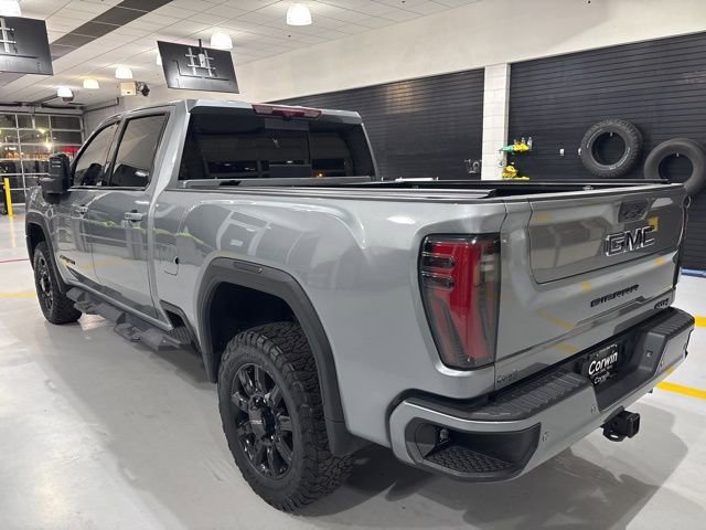 Used 2024 GMC Sierra 2500 AT4 w/ Technology Package image 4