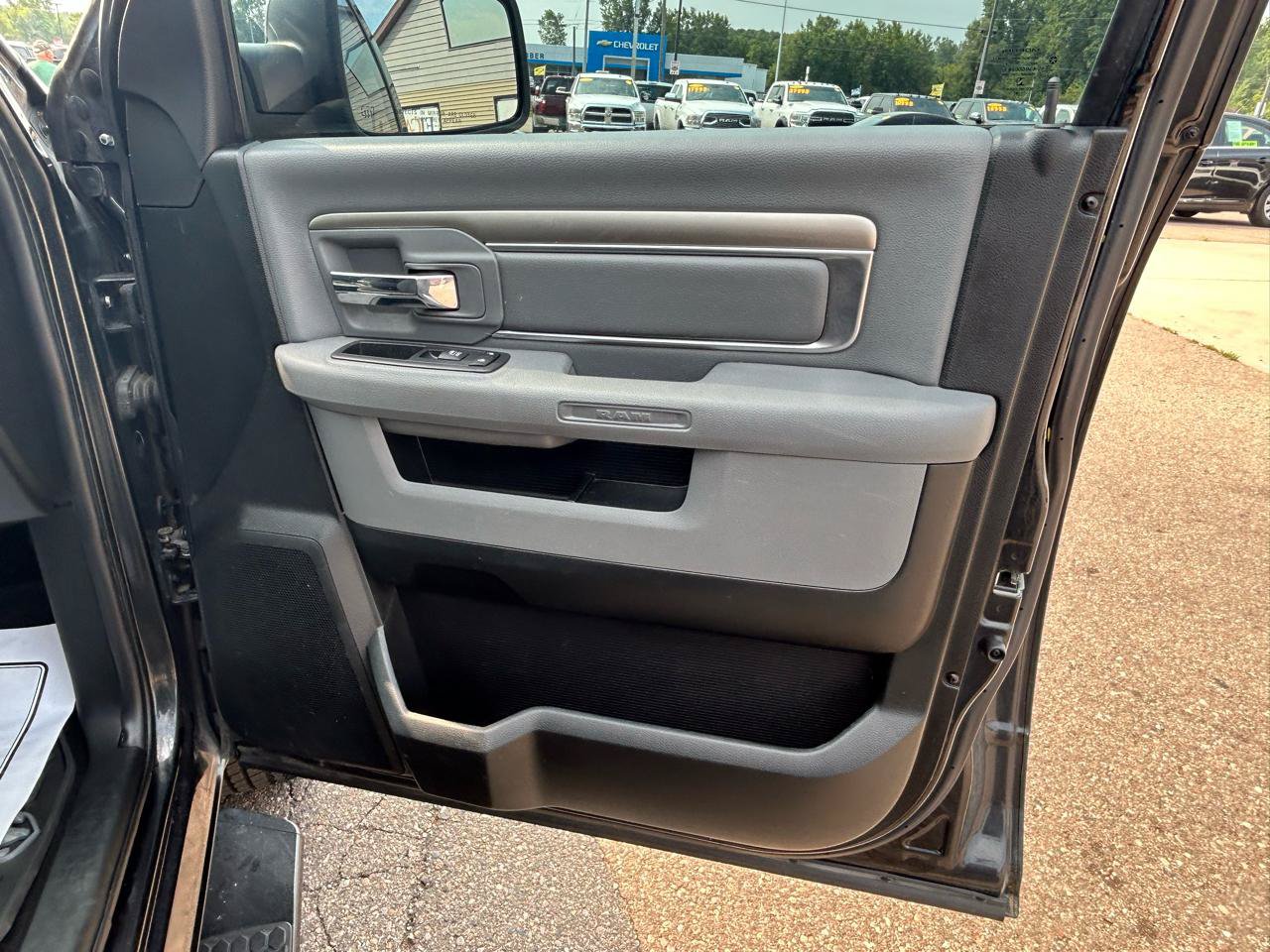 Used 2018 RAM 1500 Big Horn AWD/4WD image 16
