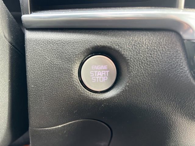 Certified 2025 Kia Sorento SX Prestige w/ Olive Brown Leather Package image 18