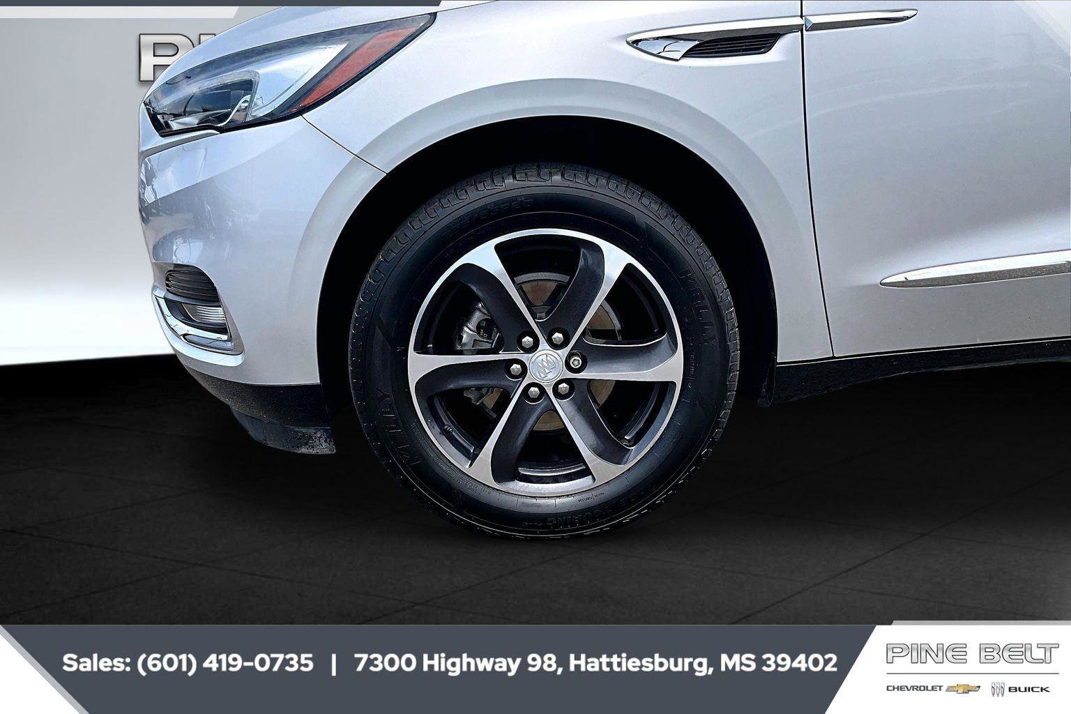 Used 2020 Buick Enclave Essence w/ Sport Touring Edition FWD image 7