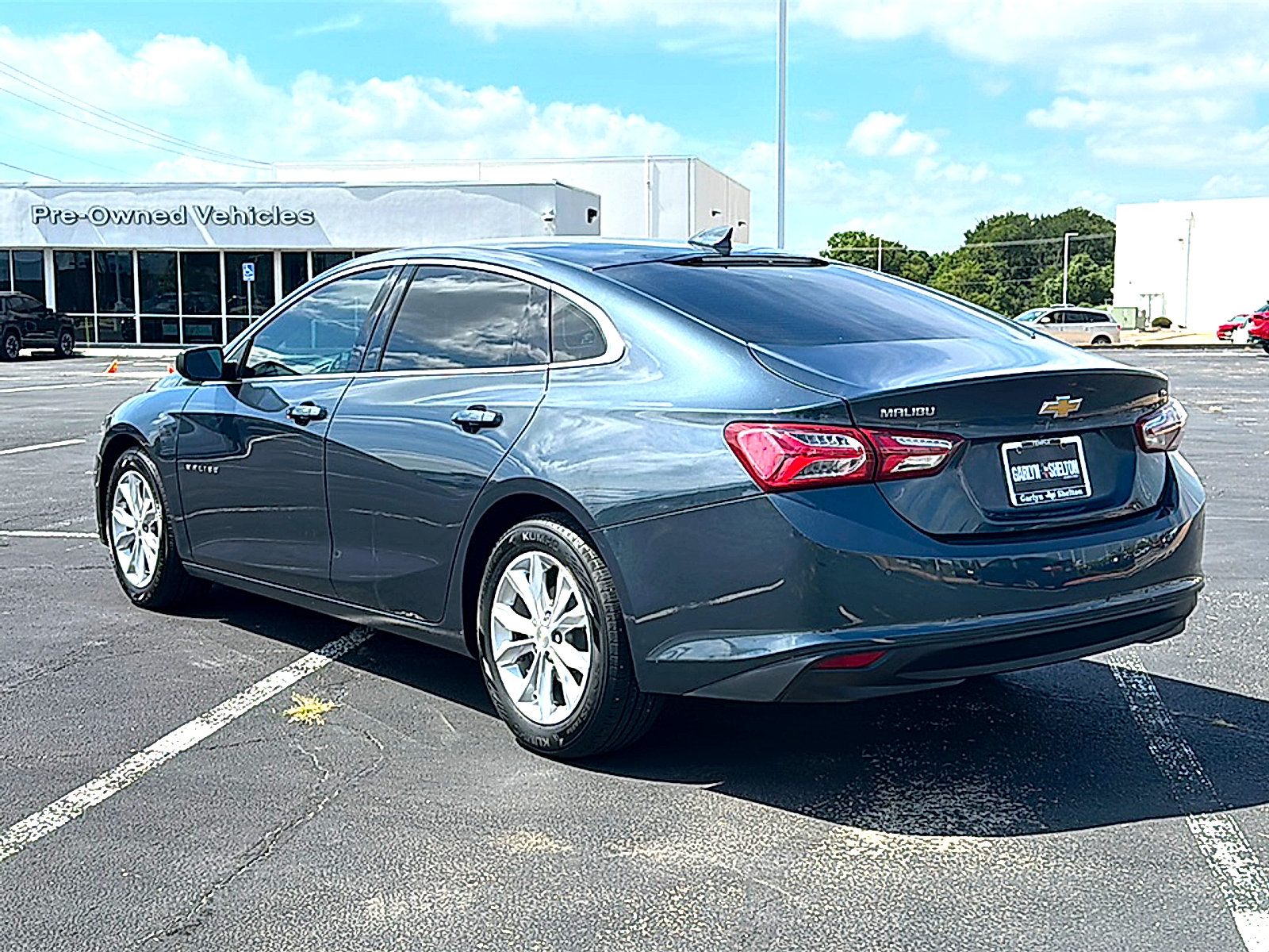 Used 2021 Chevrolet Malibu LT FWD image 6