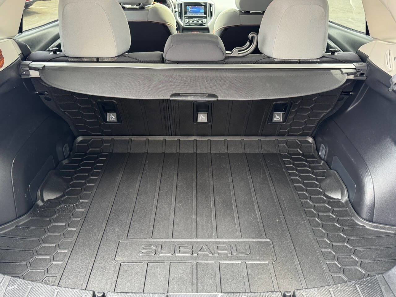 Used 2020 Subaru Crosstrek 2.0i Premium w/ Moonroof Package 1 AWD/4WD image 7