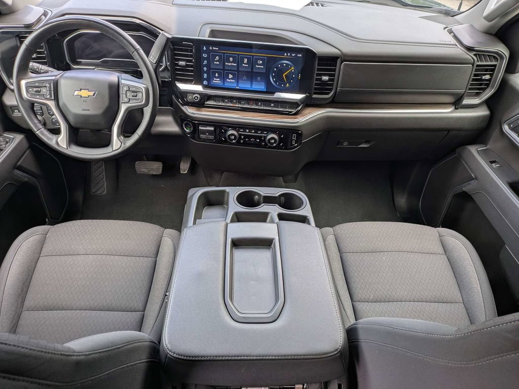 Used 2025 Chevrolet Silverado 1500 LT AWD/4WD image 15