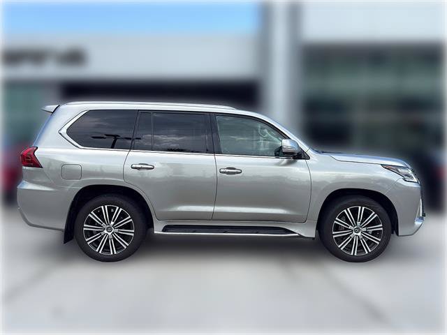 Used 2020 Lexus LX 570 4WD w/ Luxury Package image 11
