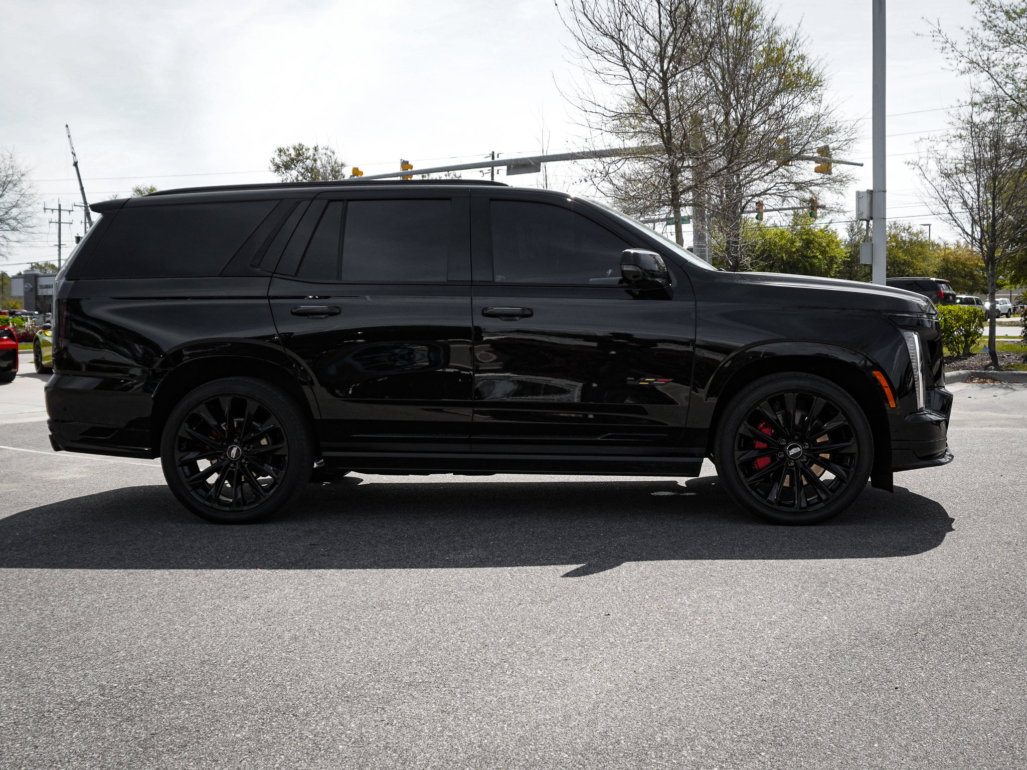 Used 2026 Cadillac Escalade V w/ LPO, ONYX Package AWD/4WD image 11