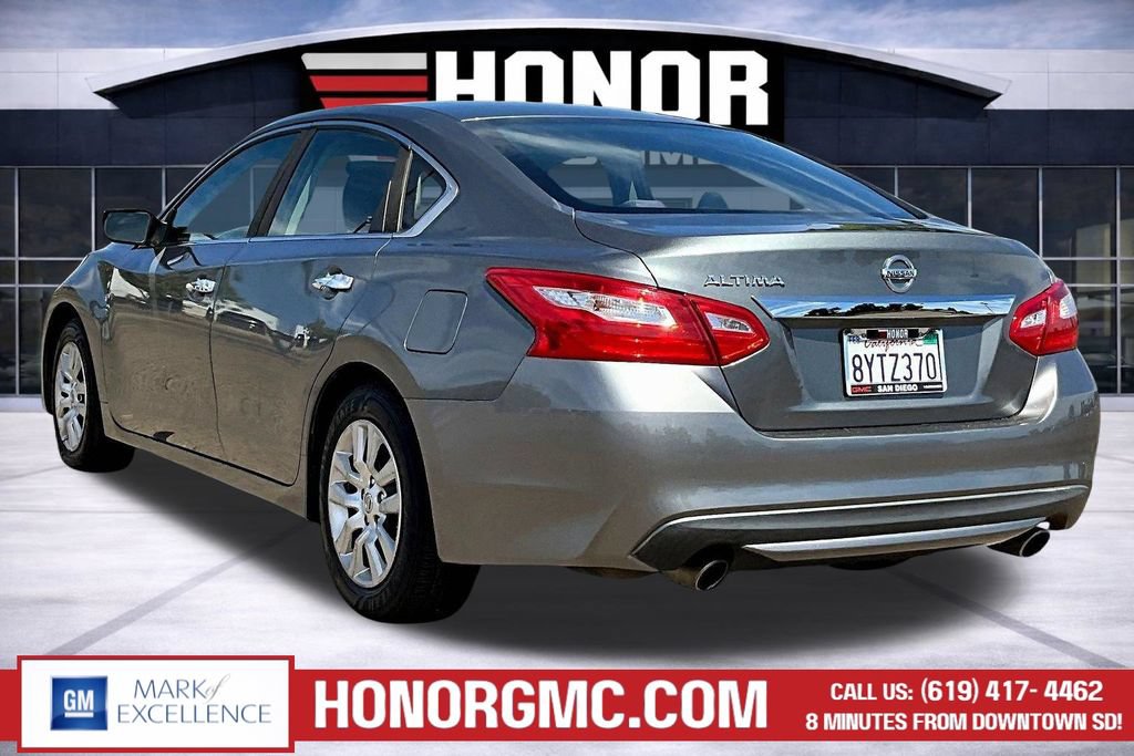 Used 2016 Nissan Altima 2.5 S w/ Power Driver Seat Package FWD image 4