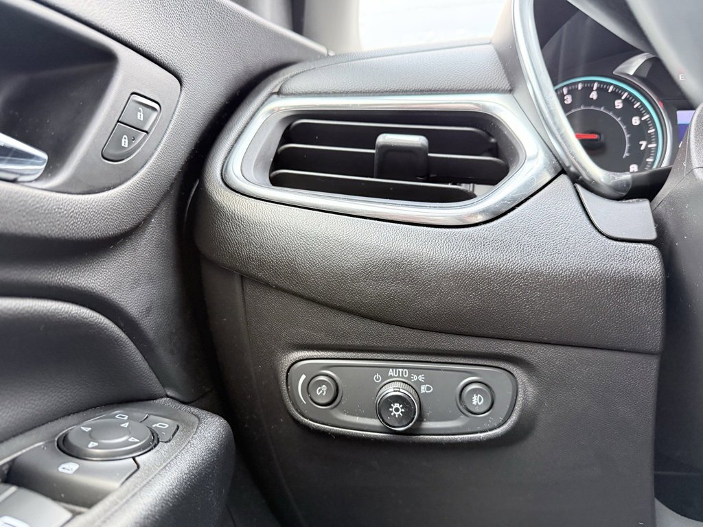 Used 2021 Chevrolet Equinox LT image 13