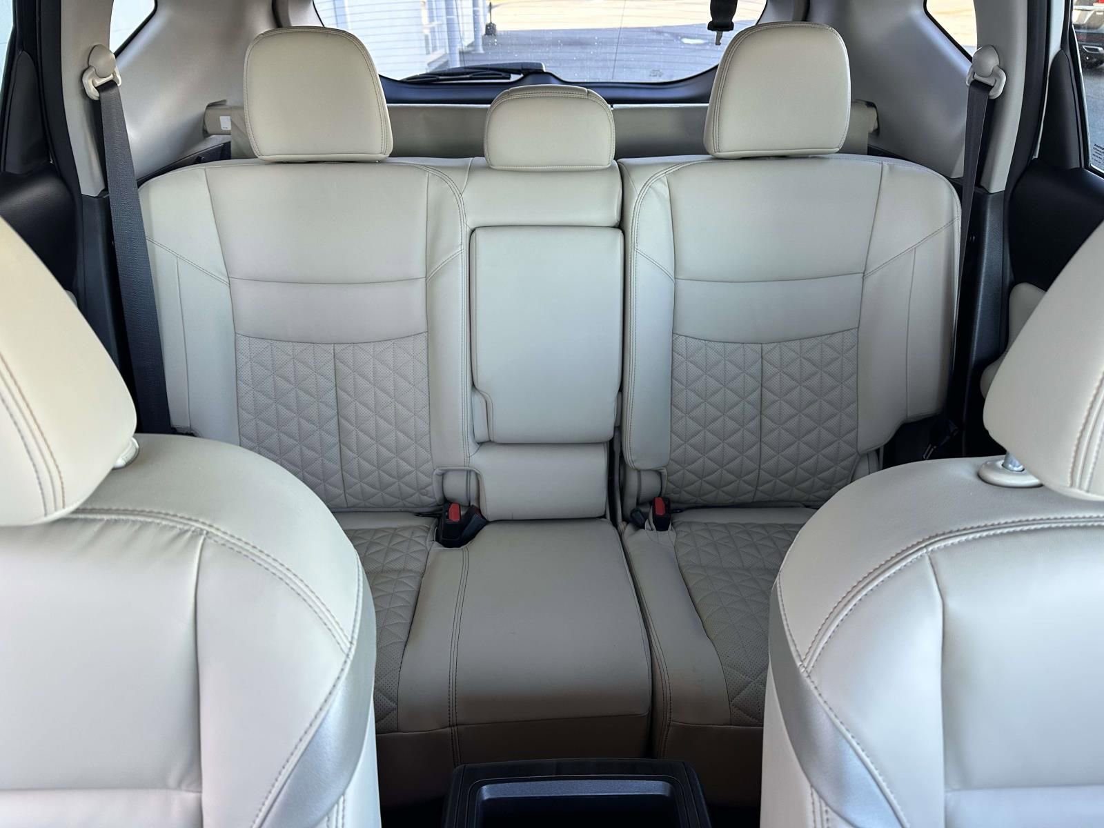 Used 2021 Nissan Murano Platinum w/ Cargo Package image 13