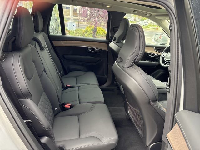 Used 2025 Volvo XC90 B6 Plus AWD/4WD image 15