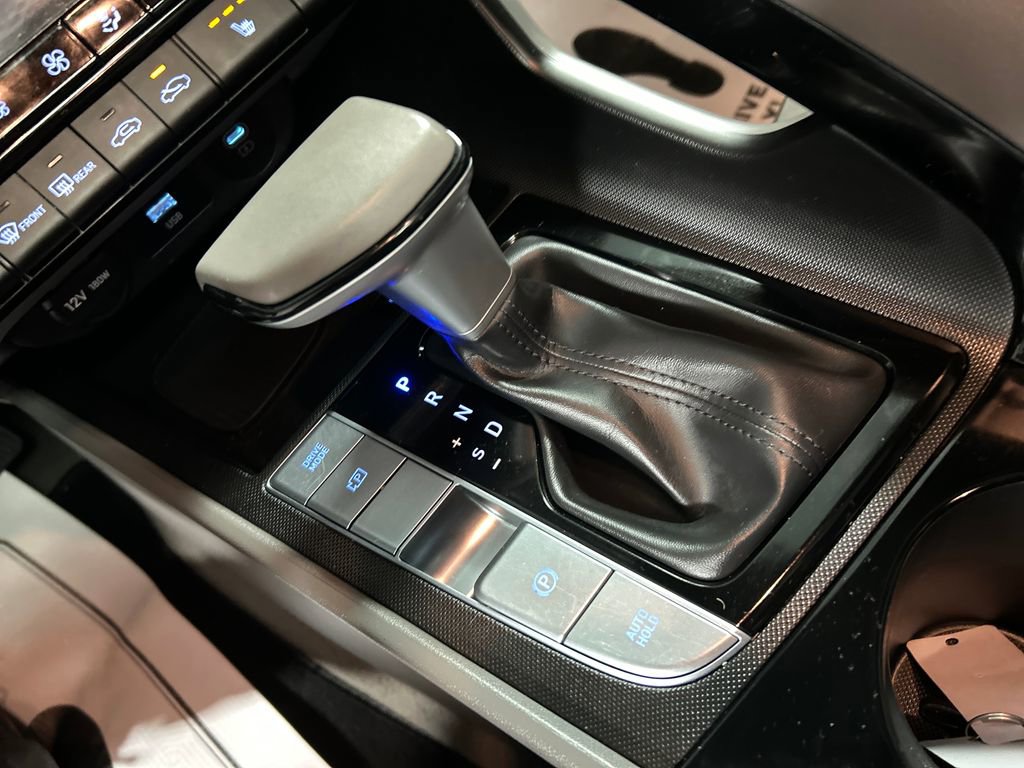 Used 2024 Hyundai Elantra SEL w/ Convenience Package image 18