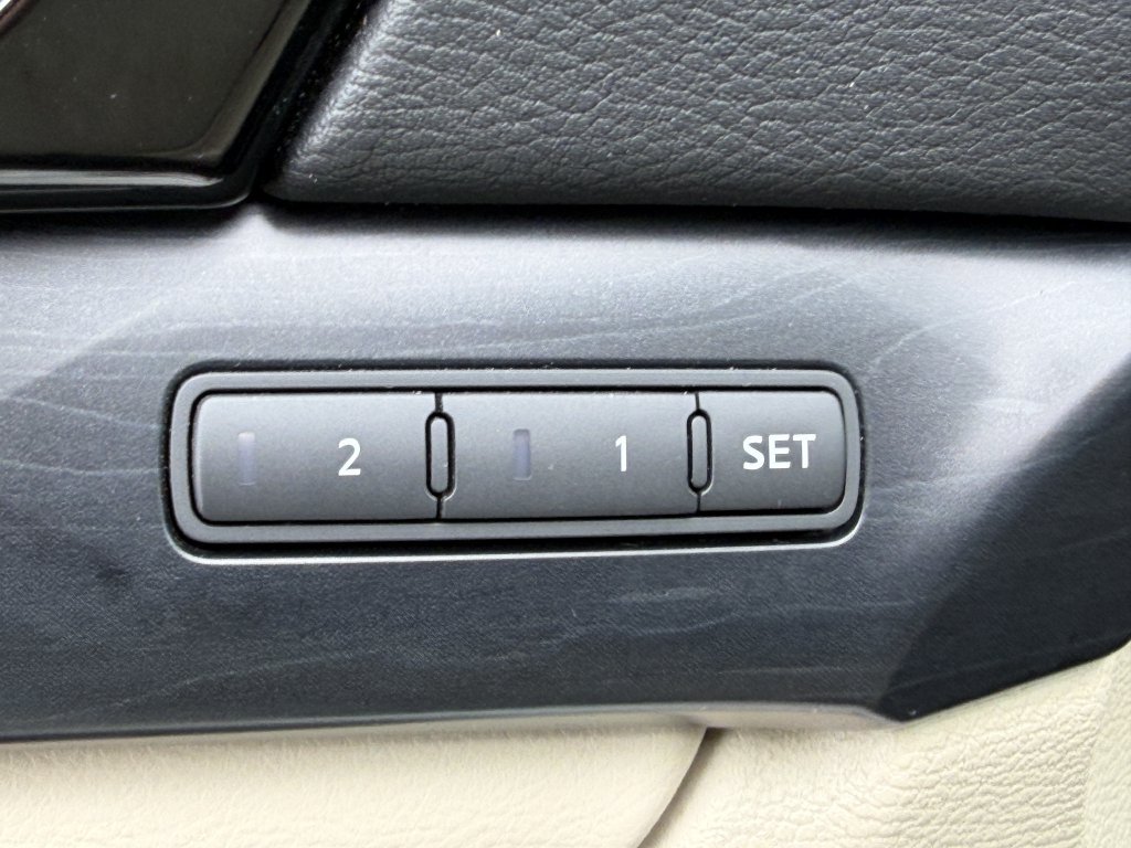 Certified 2023 Nissan Maxima Platinum w/ Sport Mat Group FWD image 33