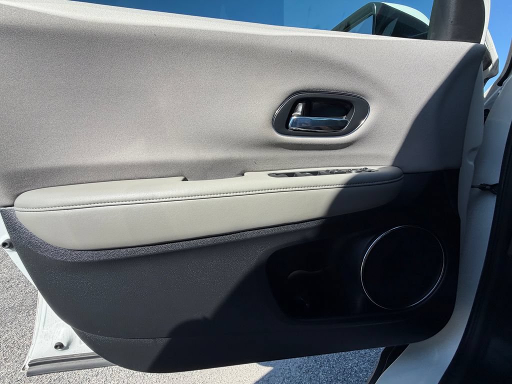 Used 2017 Honda HR-V EX image 20