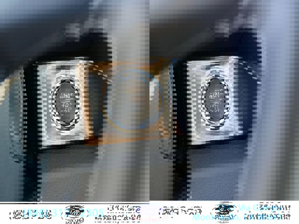 New 2026 Ford F250 Lariat w/ Black Appearance Package image 21