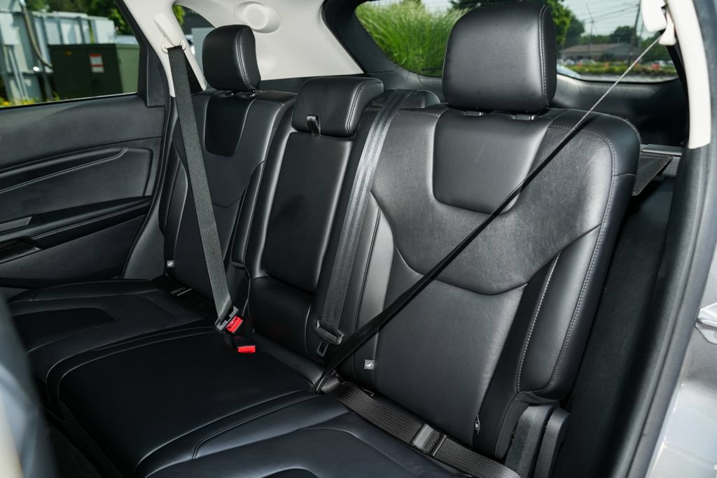Used 2022 Ford Edge Titanium w/ Cargo Accessory Package AWD/4WD image 32